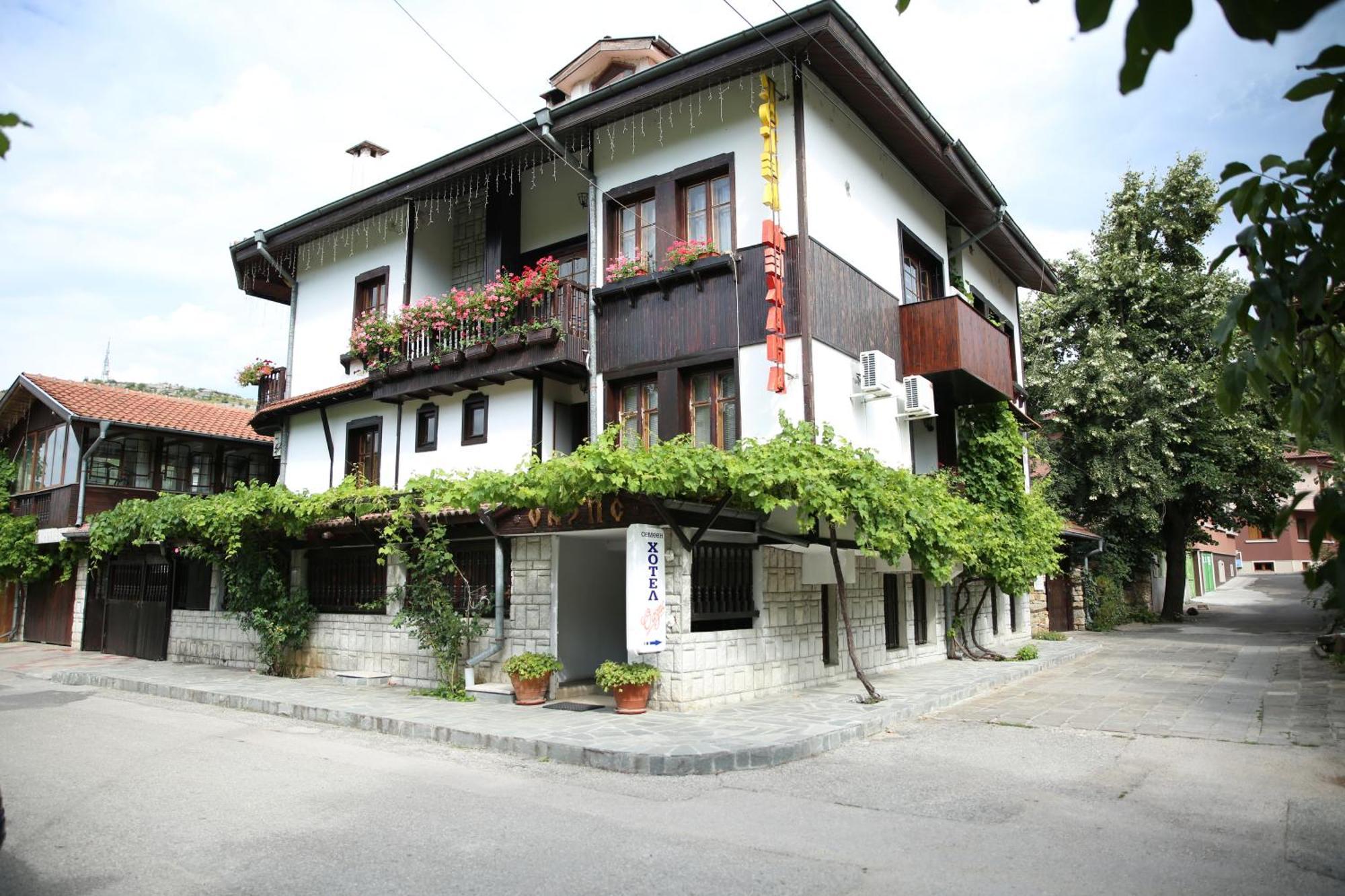 Oazis Family Hotel Loveci Exterior foto