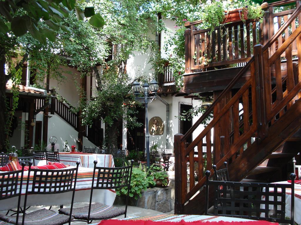 Oazis Family Hotel Loveci Exterior foto