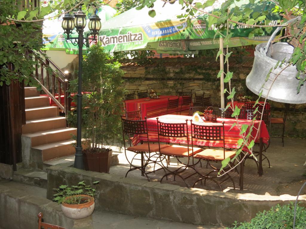 Oazis Family Hotel Loveci Exterior foto