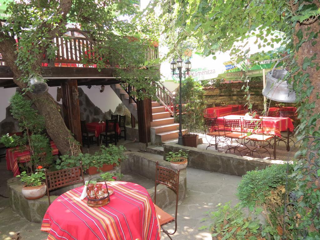 Oazis Family Hotel Loveci Exterior foto