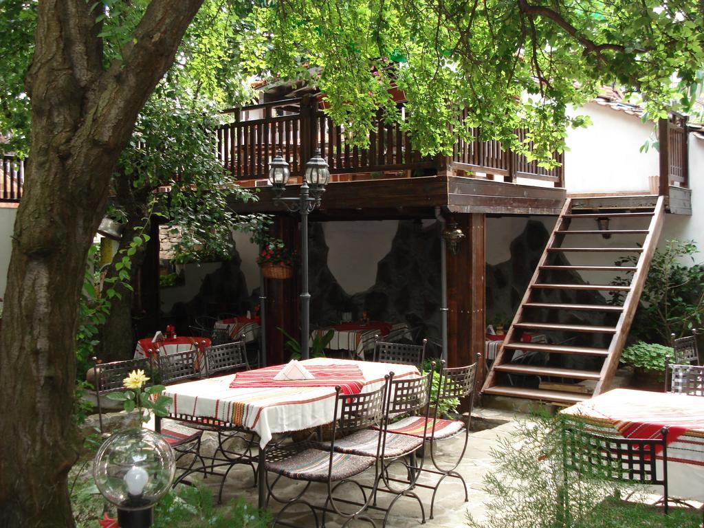 Oazis Family Hotel Loveci Exterior foto
