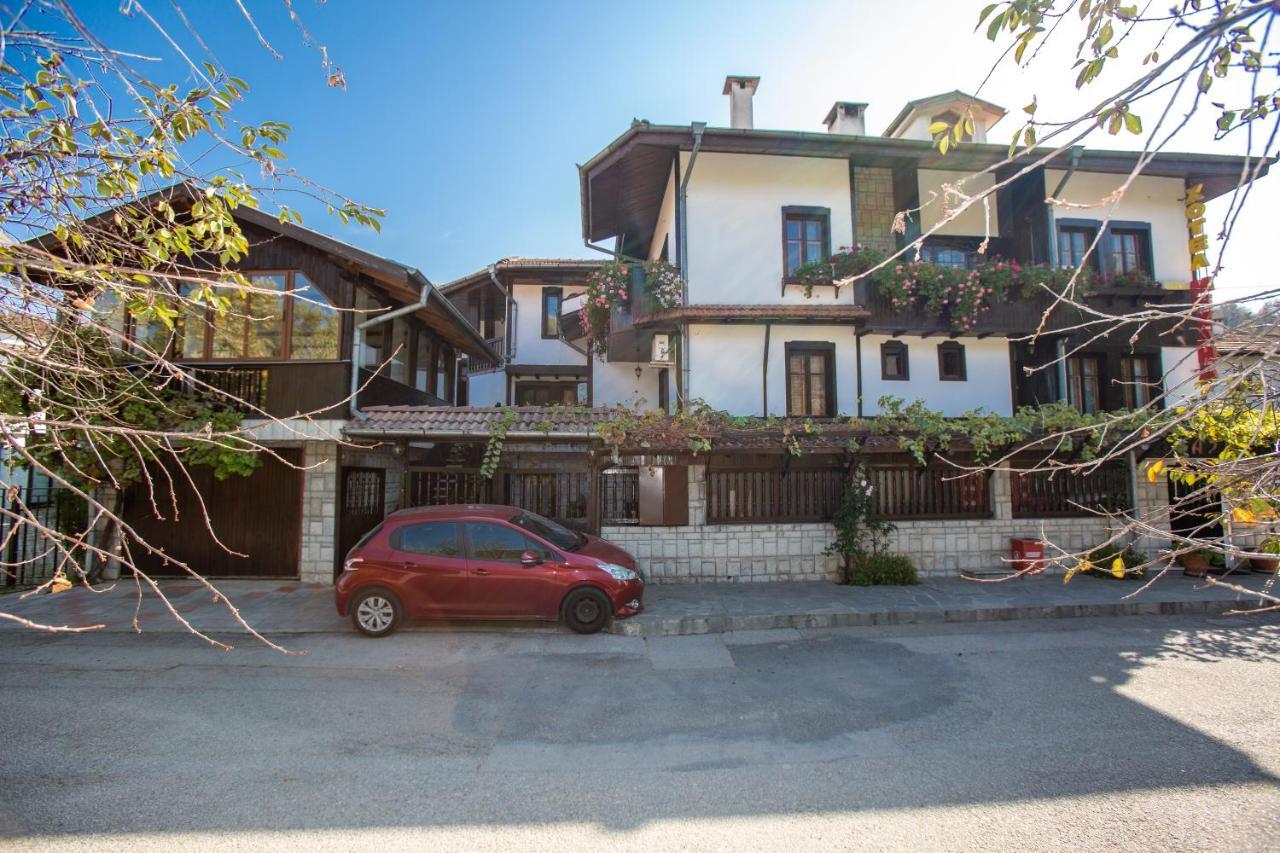 Oazis Family Hotel Loveci Exterior foto