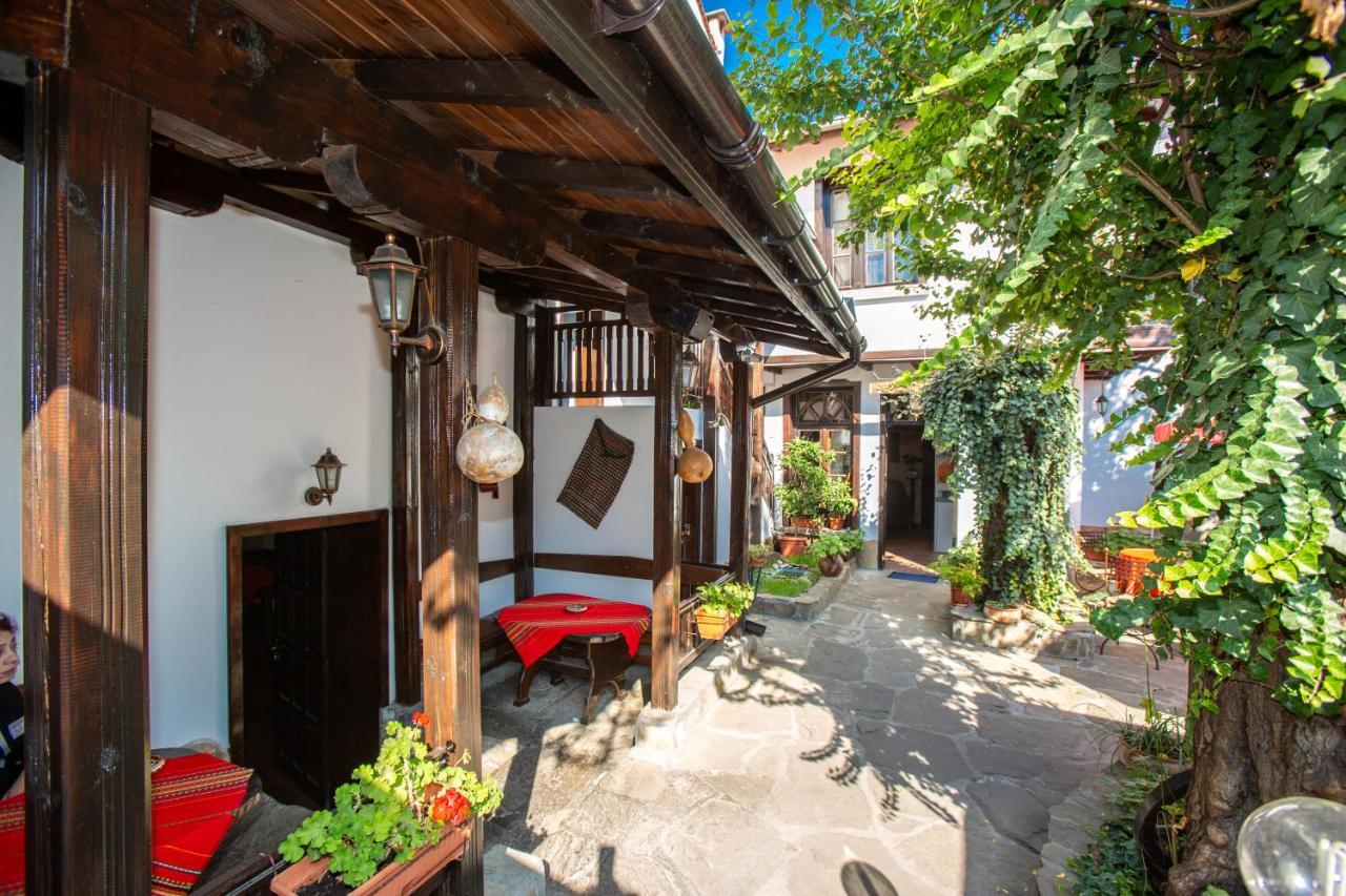 Oazis Family Hotel Loveci Exterior foto