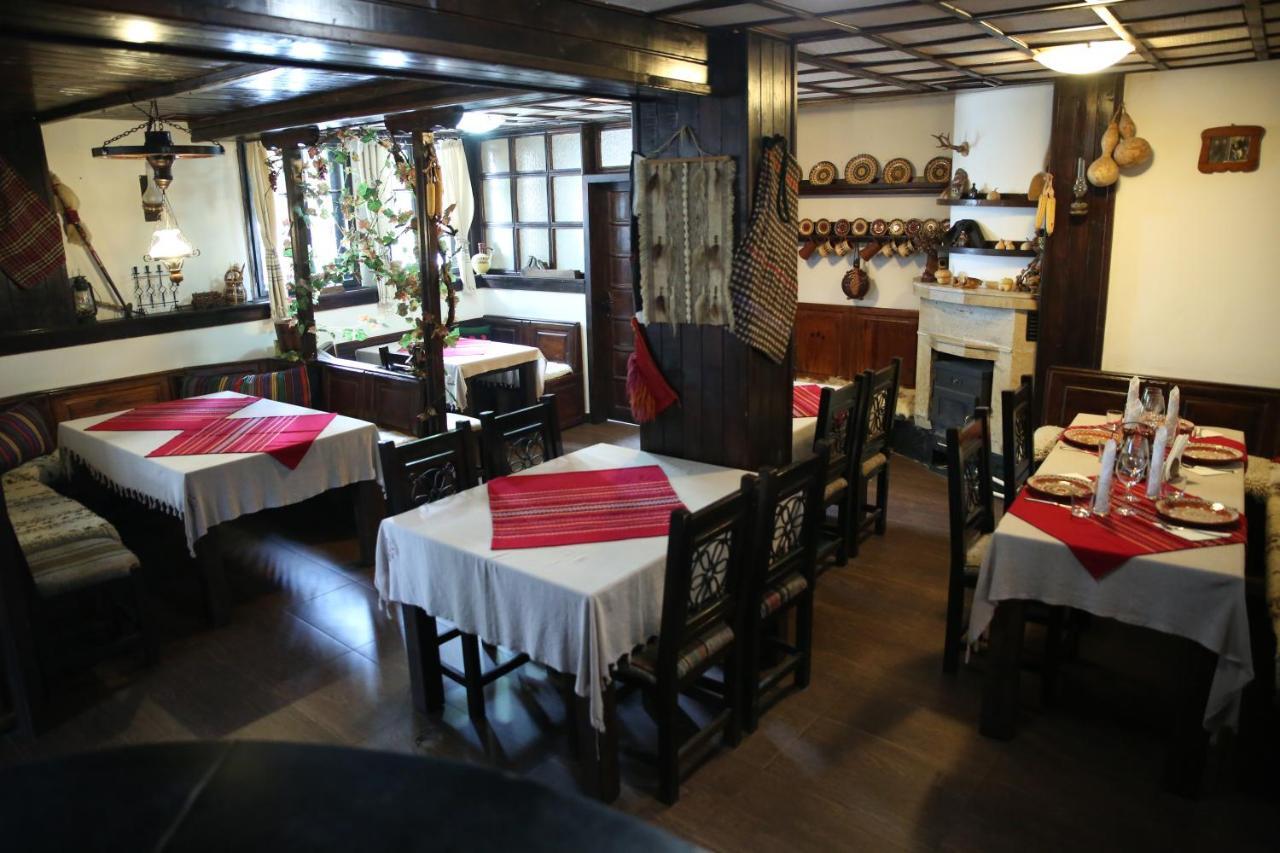 Oazis Family Hotel Loveci Exterior foto