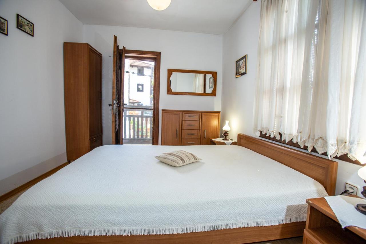 Oazis Family Hotel Loveci Exterior foto