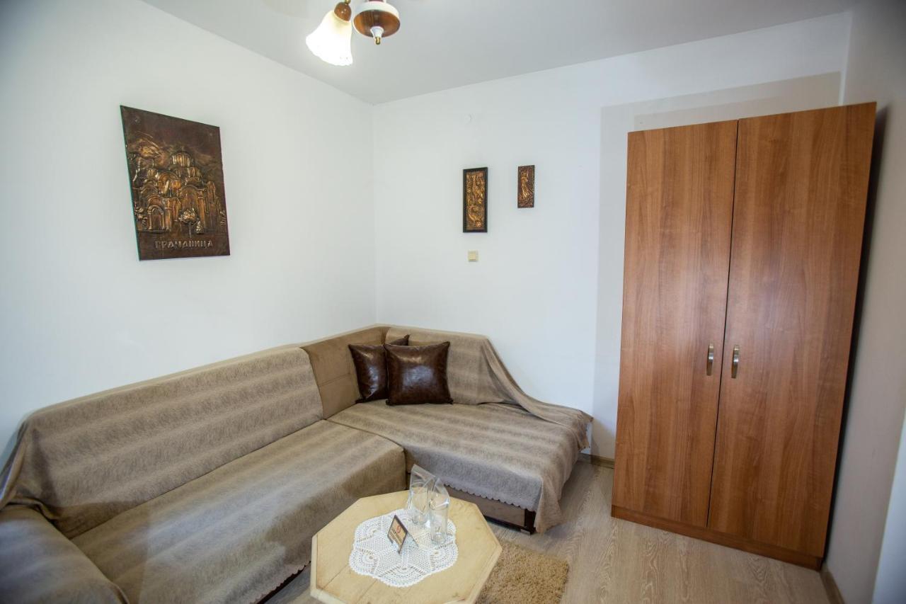 Oazis Family Hotel Loveci Exterior foto