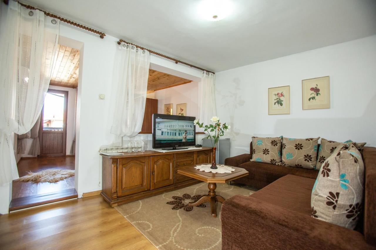Oazis Family Hotel Loveci Exterior foto